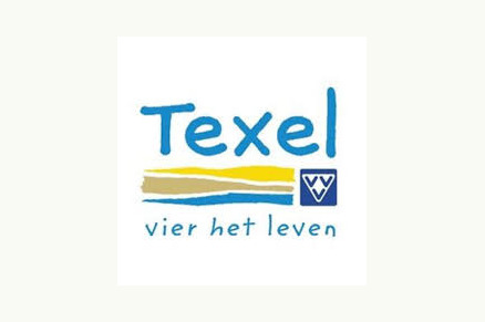 Kleurrijk knus vakantiehuis met bedstede bij Den Burg Texel VMP105